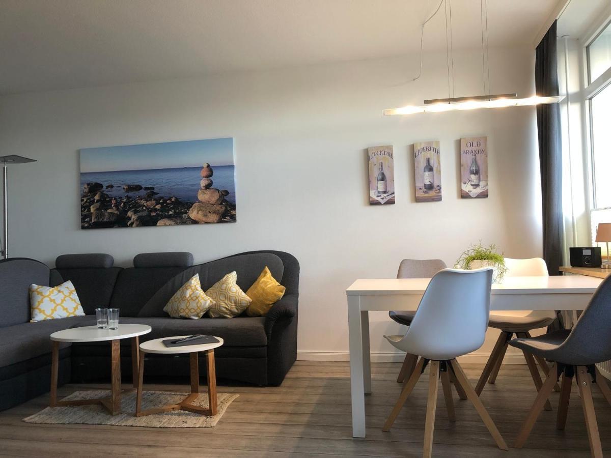 Ferienwohnung Sandkueste Mit Strandkorb & Indoor Spielplatz Хайлигенхафен Екстериор снимка